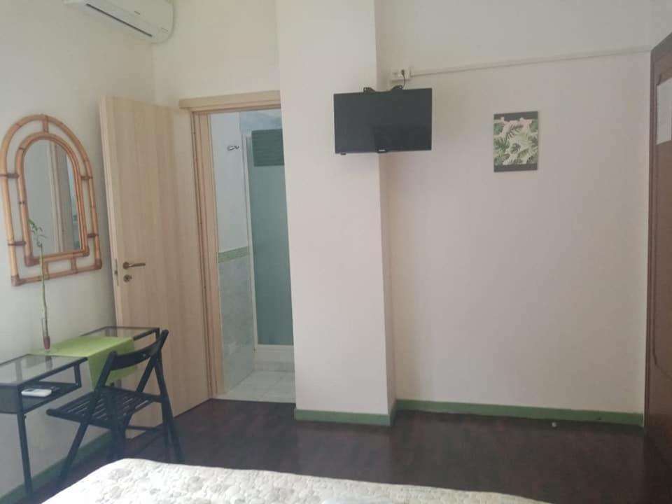 Florinda B&B Viareggio Luaran gambar